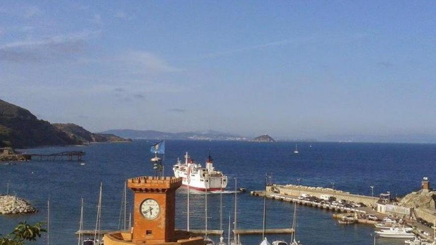 Il traghetto Bellini fa rotta (anche) su Cavo