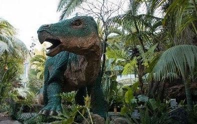 Jurassic Park a Villa Tusini Attesi ventimila visitatori 