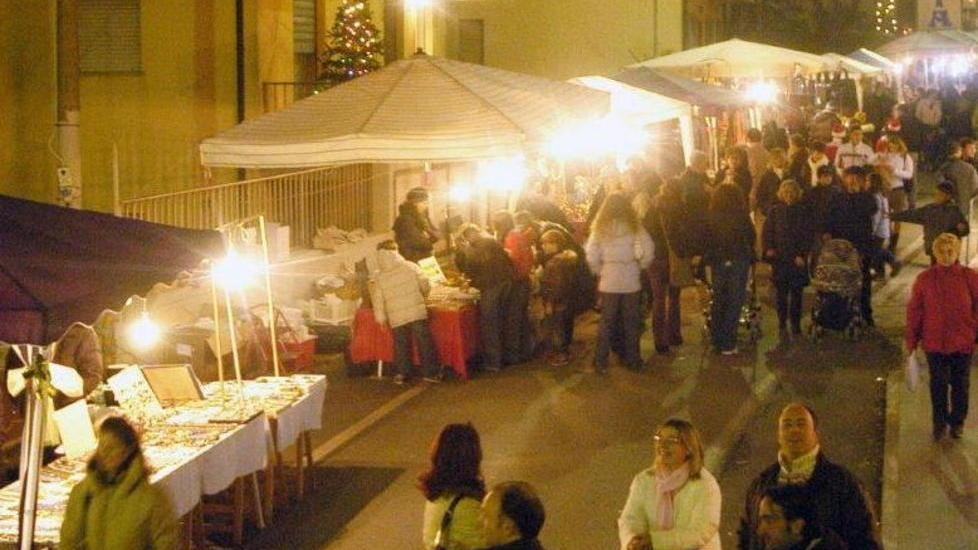 Una gara di addobbi di Natale In premio buoni acquisto