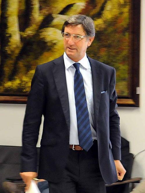 Il sindaco: forze locali per la Carrarese 