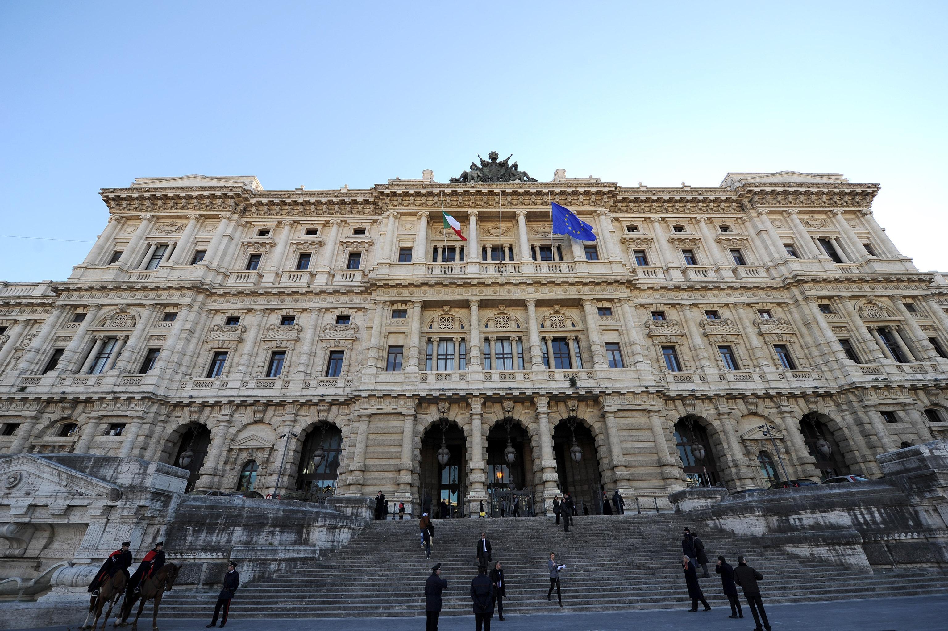 Violenza sessuale, annullata la condanna del carabiniere 