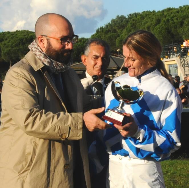 Ippica, Mickai rientra e batte tutti 