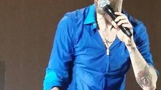Lorenzo show con l’abbraccio del PalaModì