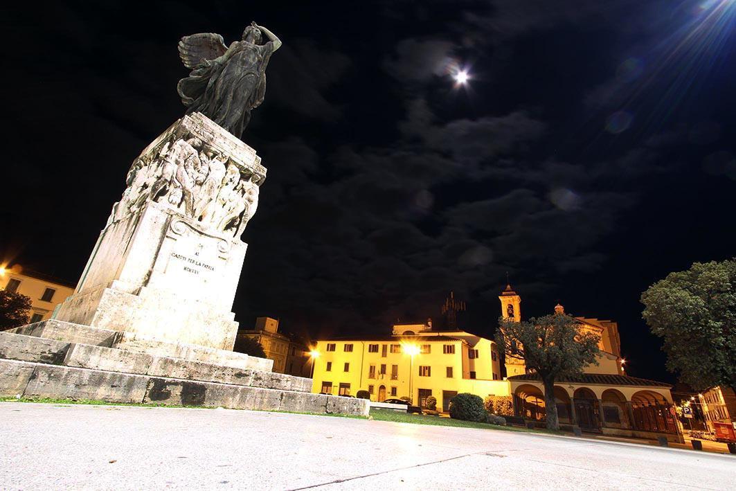 Una veduta di piazza della Vittoria a Empoli