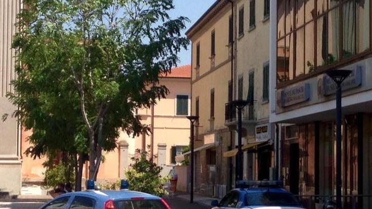 Dormono in hotel e non pagano