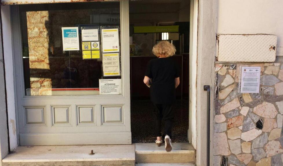 Il Comune diffida Poste 