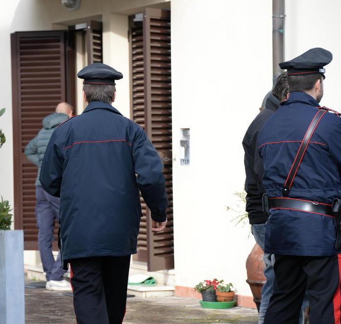 Sorpresi a rubare in una casa 2 volte in poche ore 
