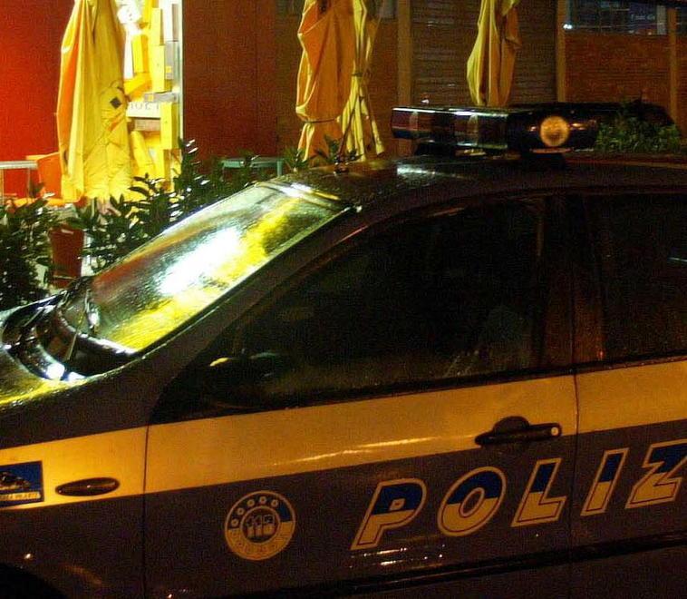 Rubati gioielli per 10mila euro