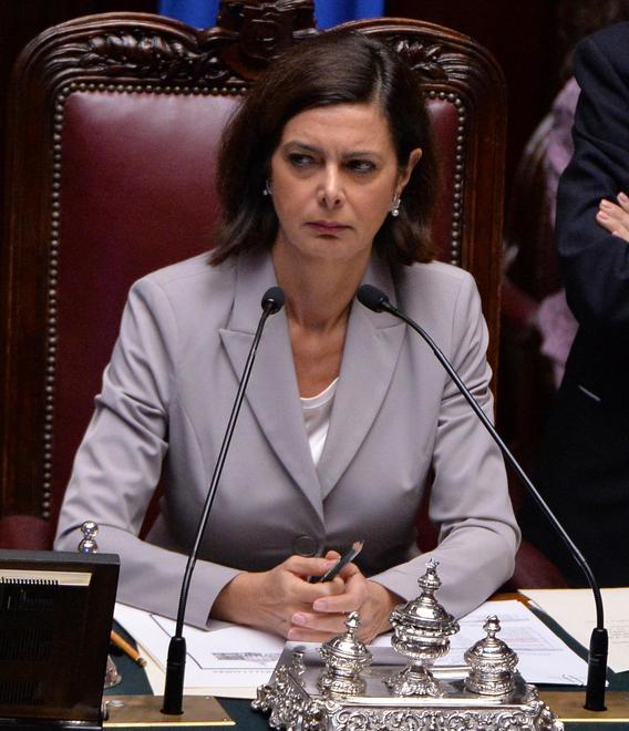La Boldrini premia una laureata a Sassari