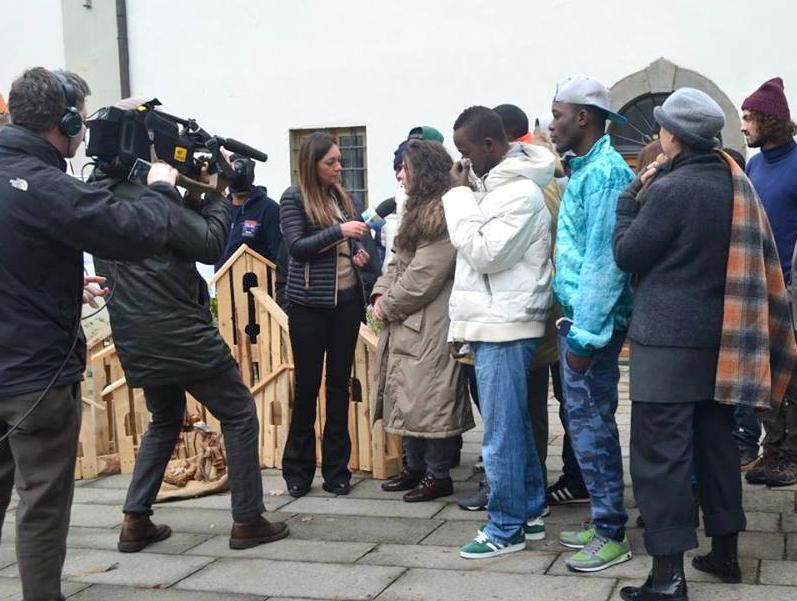 Immigrati: su Rai1 l'esempio di accoglienza delle Piastre 