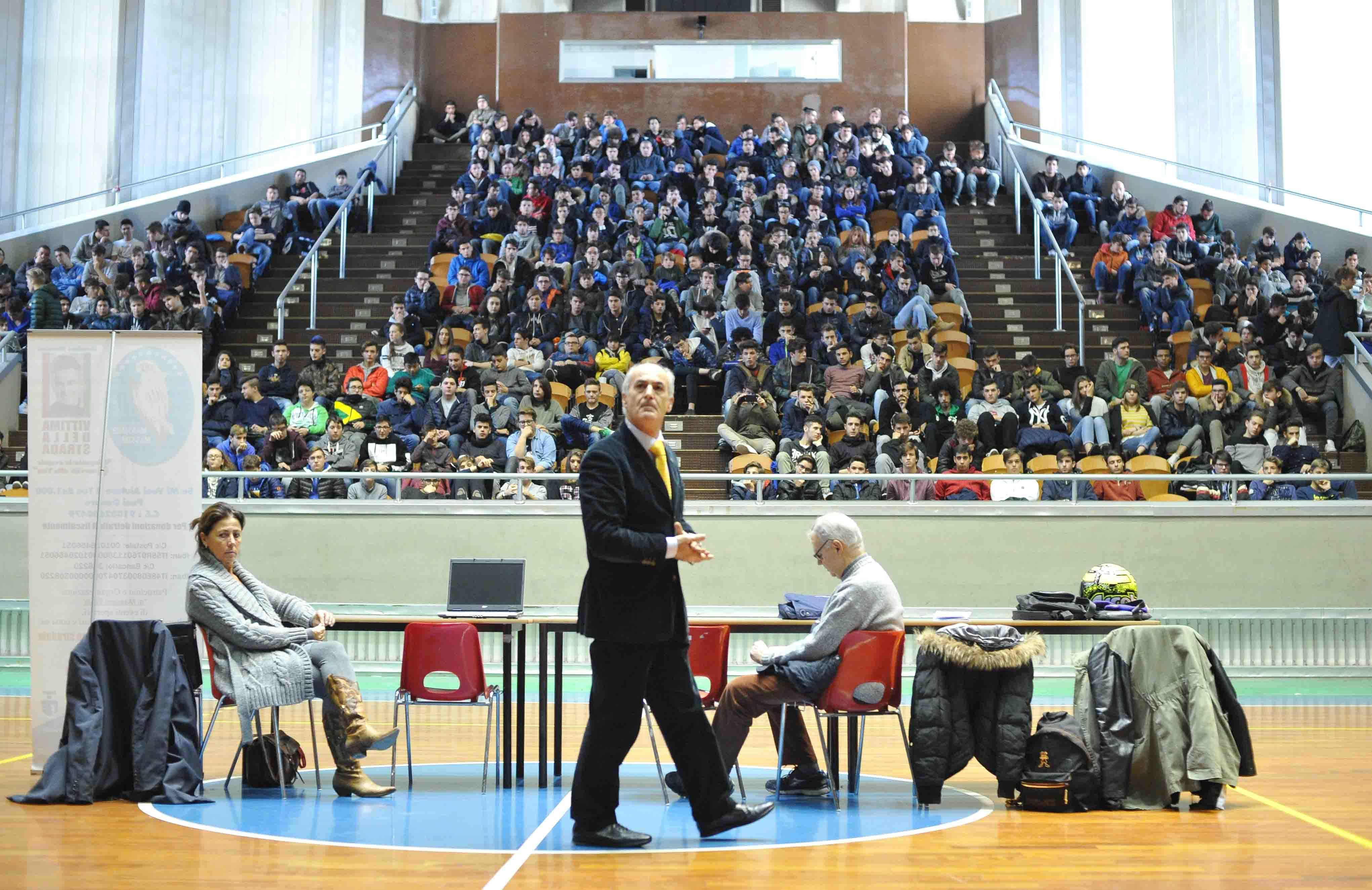 "Ragazzi, rispettate le regole al volante": una lezione speciale agli studenti del Fedi-Fermi