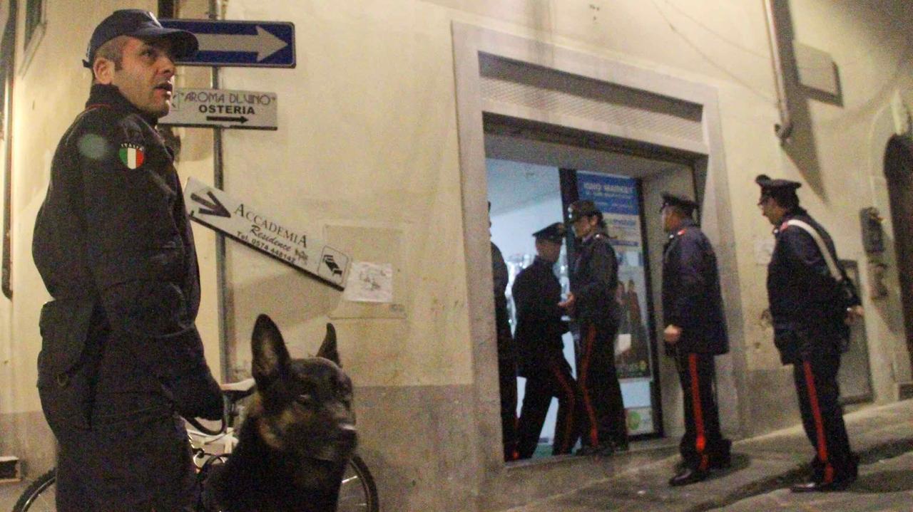 Un'immagine dei controlli antidroga in centro