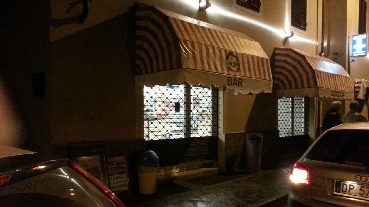 Il bar rapinato a Segromigno