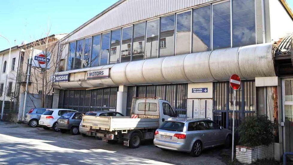 Ex concessionaria in via Ciampi partiti i lavori di risanamento