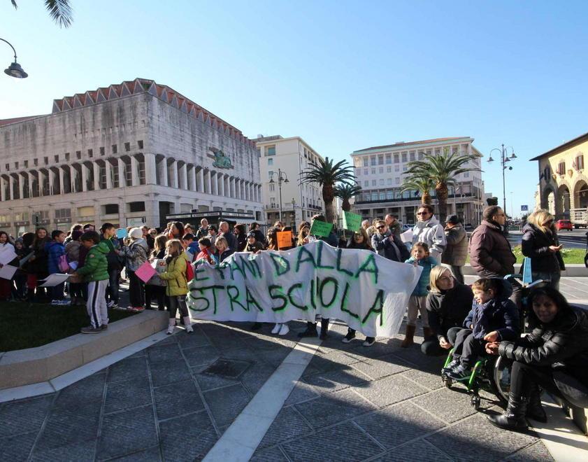 Scuola, esplode la protesta degli alunni e dei genitori 