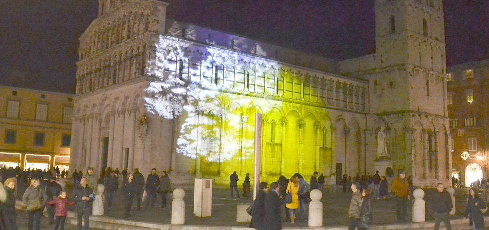 Niente proiezioni su Mura e palazzi storici