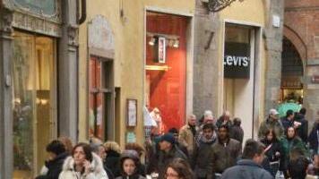 Dai vestiti ai bar Maxi sconti in oltre 50 negozi