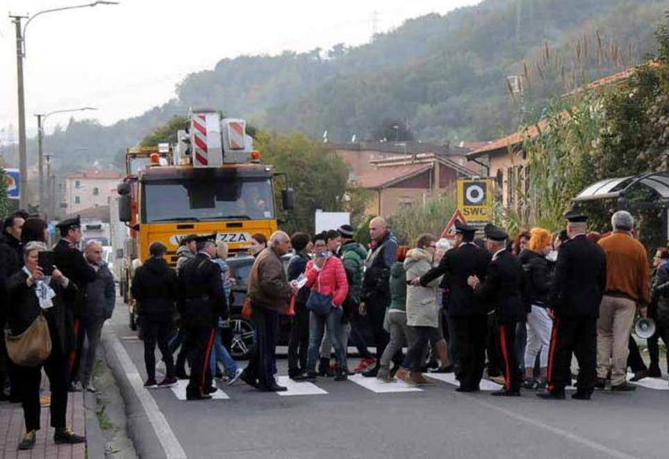 Verifiche urbanistiche sui capannoni 