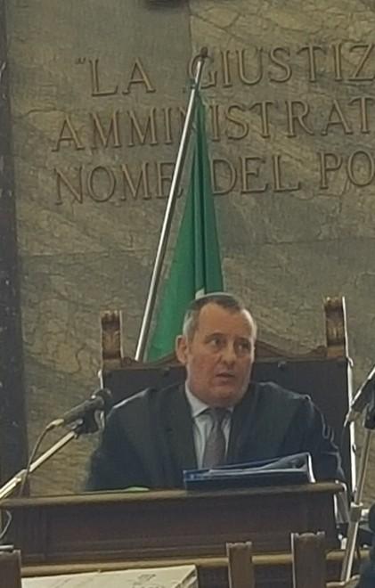 Marea nera, pescatori in aula 