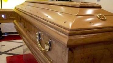Eredi e legatari, chi deve pagare le spese del funerale?