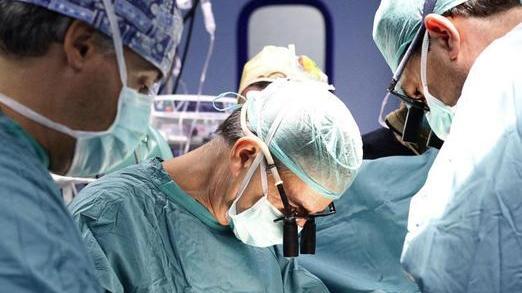 Chirurgia a pagamento, ecco le tariffe