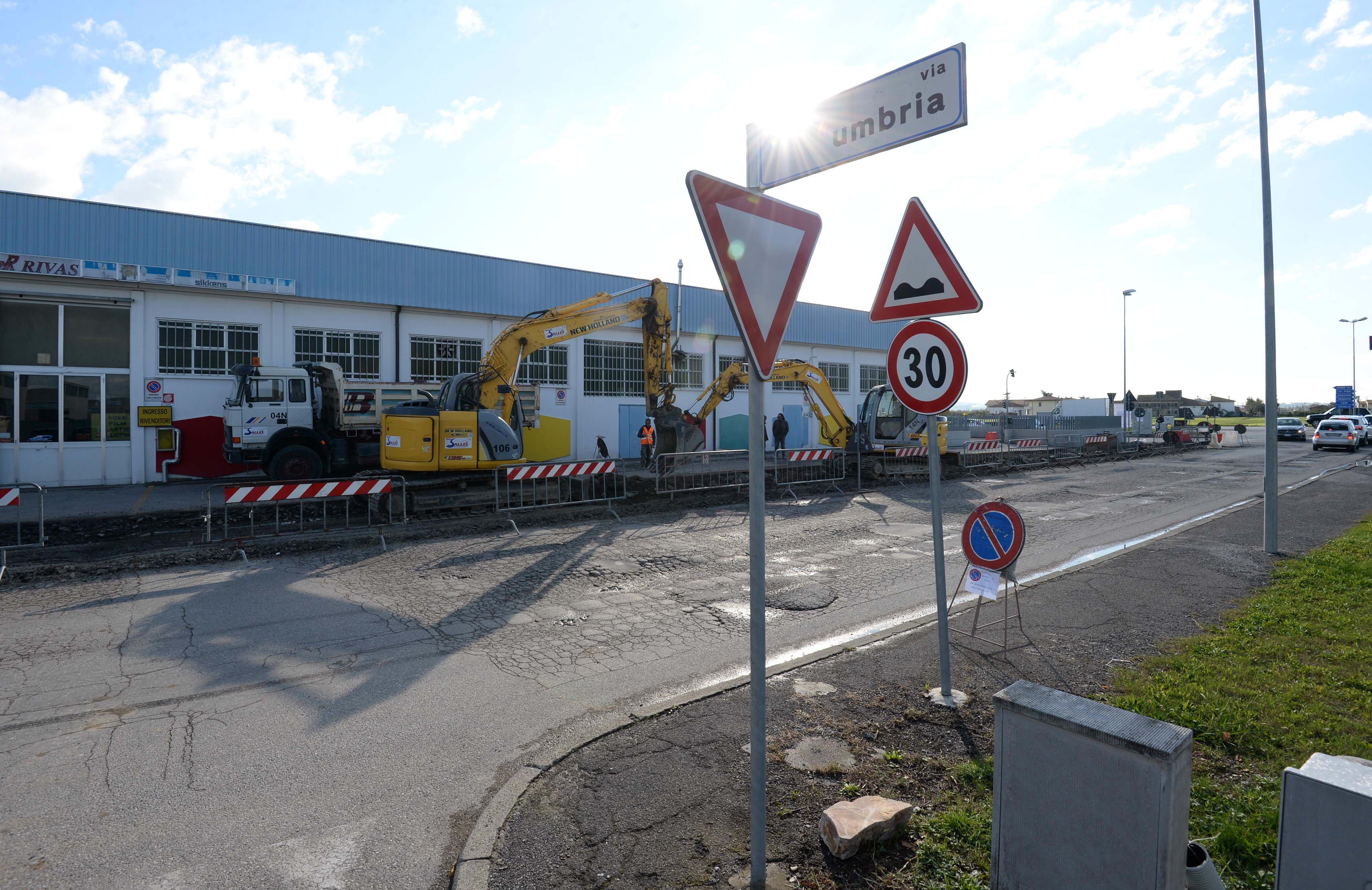 I lavori già avviati nella zona industriale di Gello (foto Silvi)