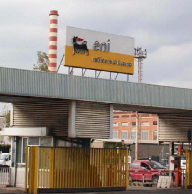Indotto, le ditte scioperano e criticano l’imprenditore