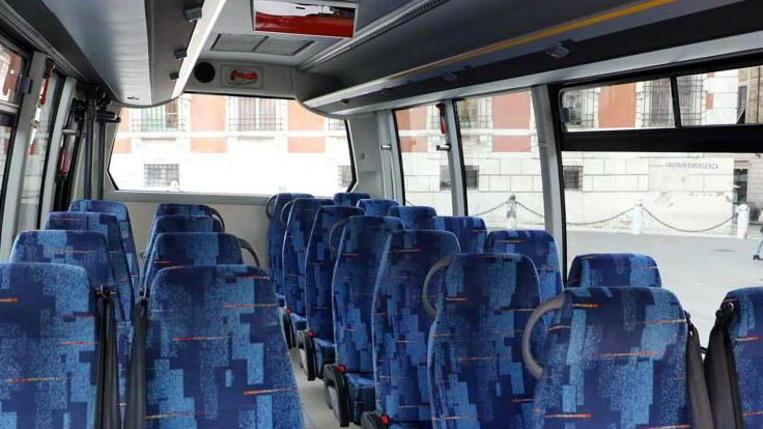 Cinque autobus nuovi e moderni per le periferie