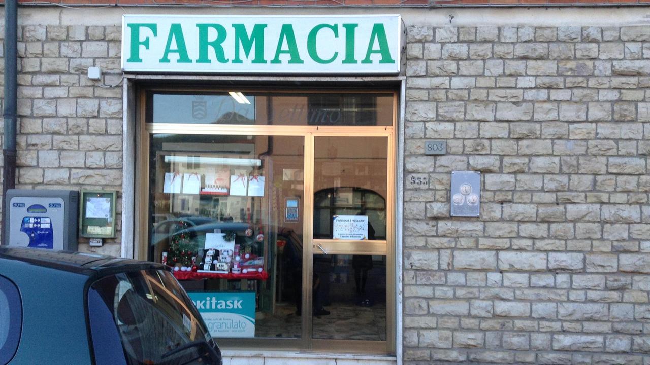La farmacia rapinata