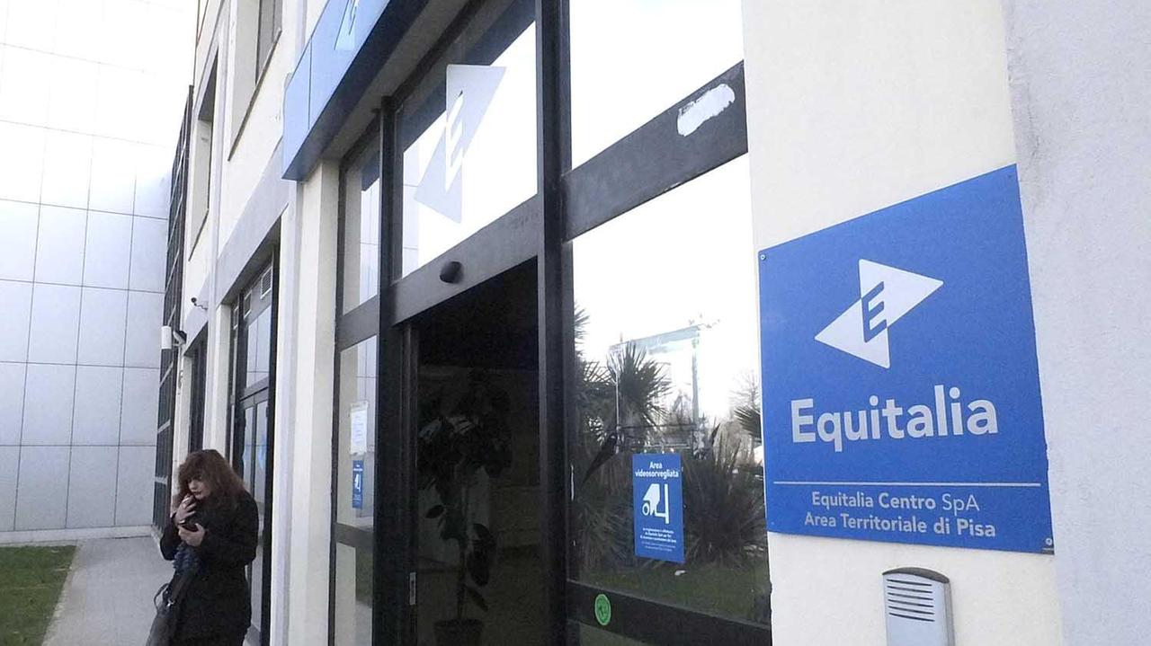 La sede di Equitalia a Pisa