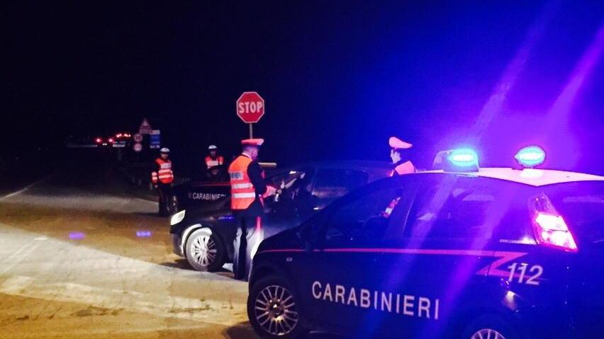 Un'auto dei carabinieri