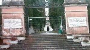 Morto in agosto, ma non è ancora sepolto