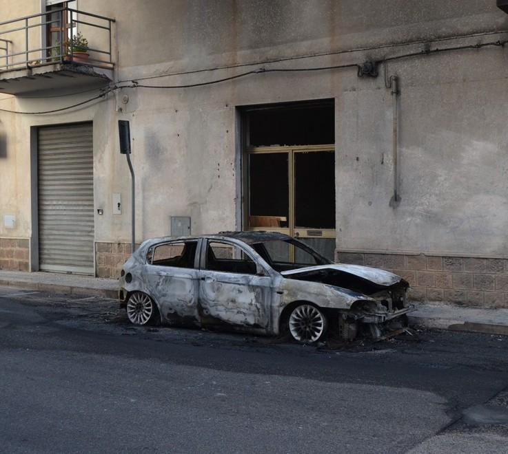 Bosa, consiglio comunale di solidarietà al sindaco 