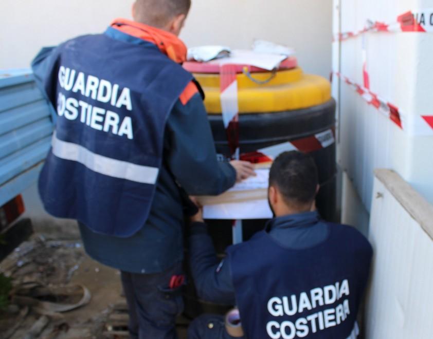 Cantiere nautico nei guai: stoccati rifiuti contaminati 