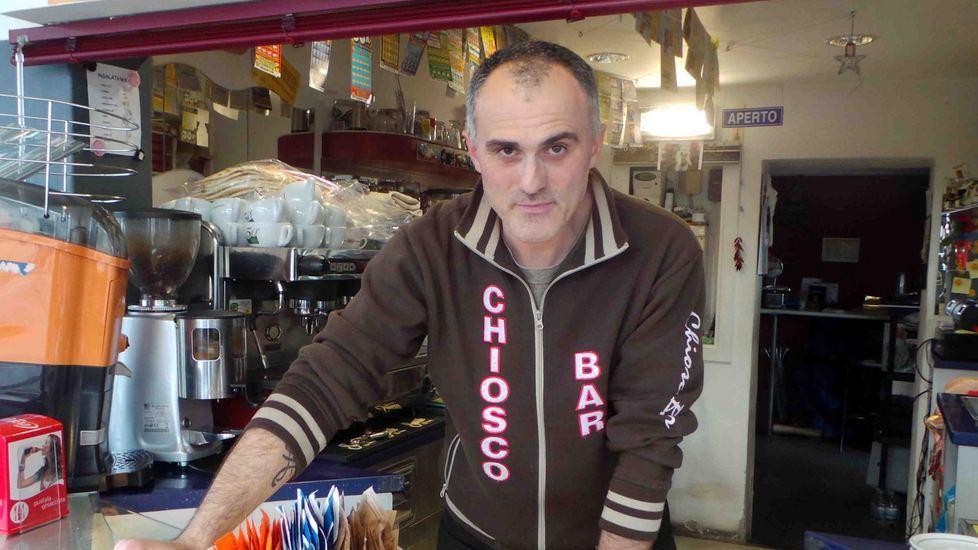 La pedinano e le portano via l’incasso 