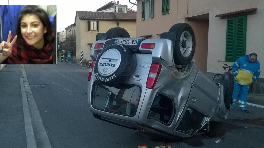 Scontro tra auto, muore ragazza di 22 anni