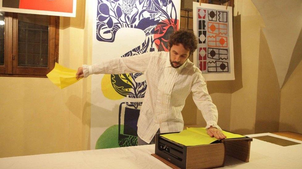 Il Libro Celibe suona grazie al percussionista Beneventi
