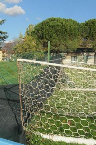 Bufera di vento danni alla stazione e al campo Turchi 