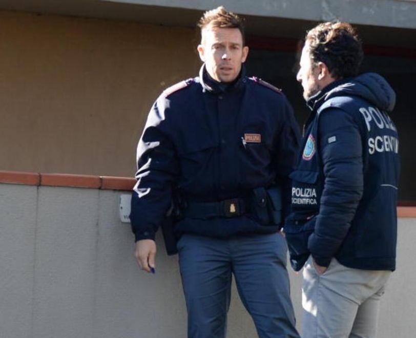 Anziano spara al cane, poi si uccide 