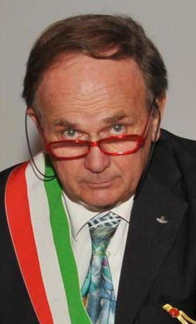 Sanità, scontro aperto tra Ferrari e i 5 Stelle