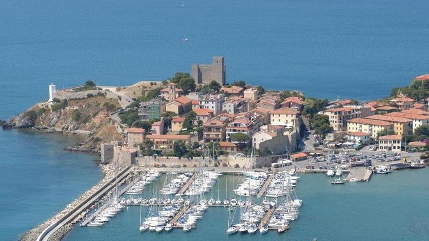 Chiuso il porticciolo Poccia critica la Giunta