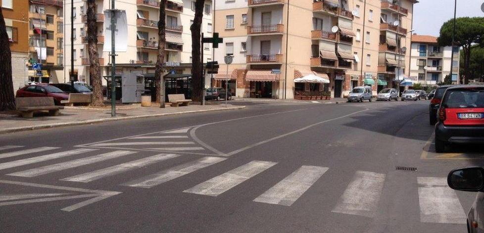 Ennesimo incidente in via Giusti, ma i lavori non sono ancora partiti 