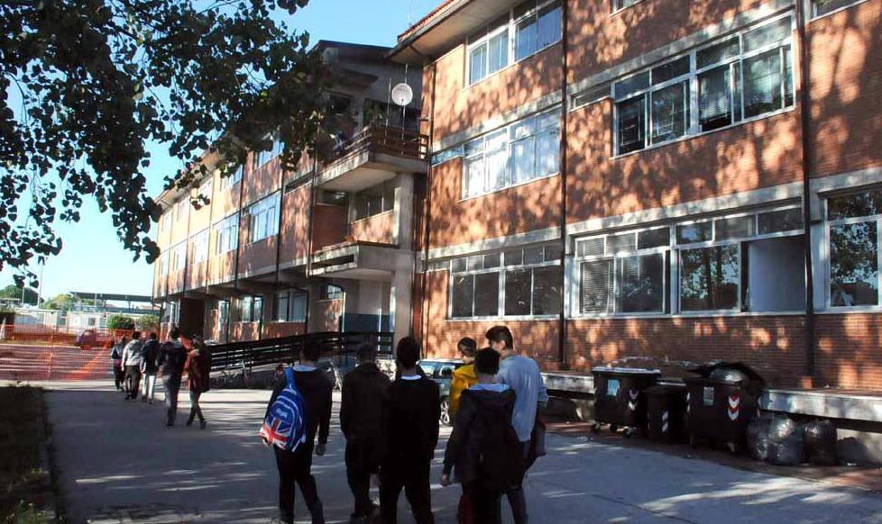 Salvate lo Scientifico: l’appello degli studenti al consiglio comunale