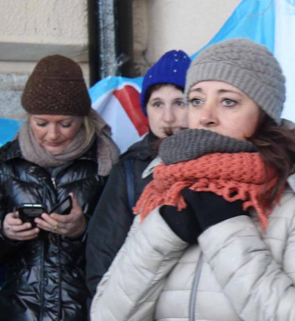 «Fateci tornare a lavorare nel bar» 