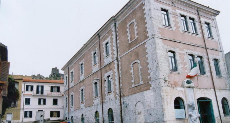 Comune dilaziona i mutui per poter sopravvivere 