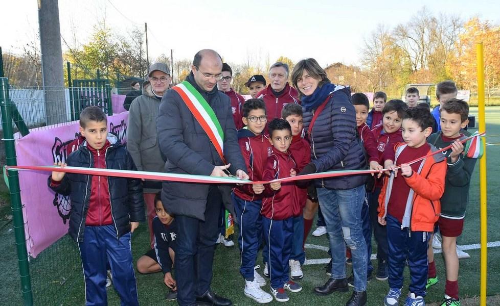 Taglio del nastro per il nuovo campo