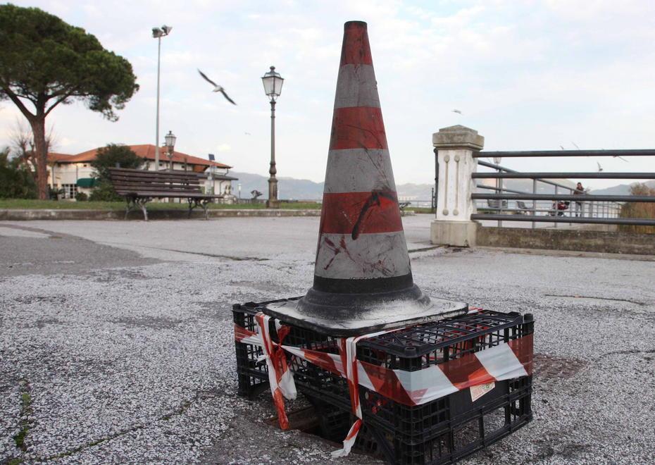 La denuncia dei cittadini: Belvedere abbandonato