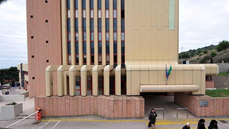 Sanità, si bussa in Regione
