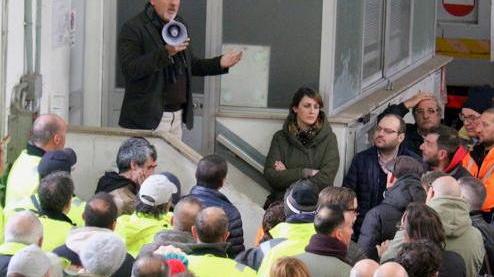 «Così 250 famiglie rimarranno senza stipendio»