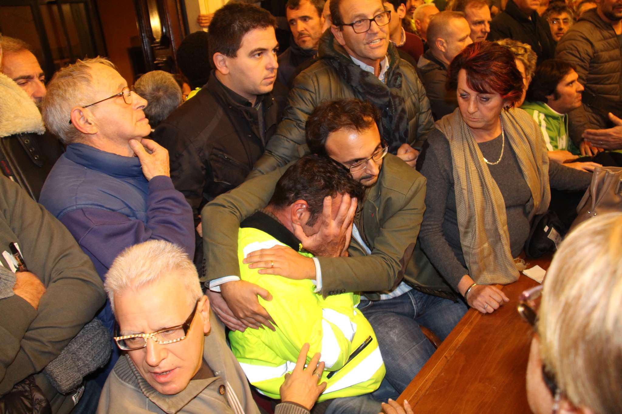 Aamps, Gordiani contro Nogarin "No al concordato o mi dimetto" 